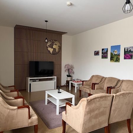 B&B Maria Hart Weert Exterior foto